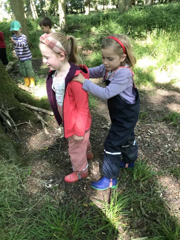 Year 1 and 2 Forest School- session 2 – Combe CofE Primary School